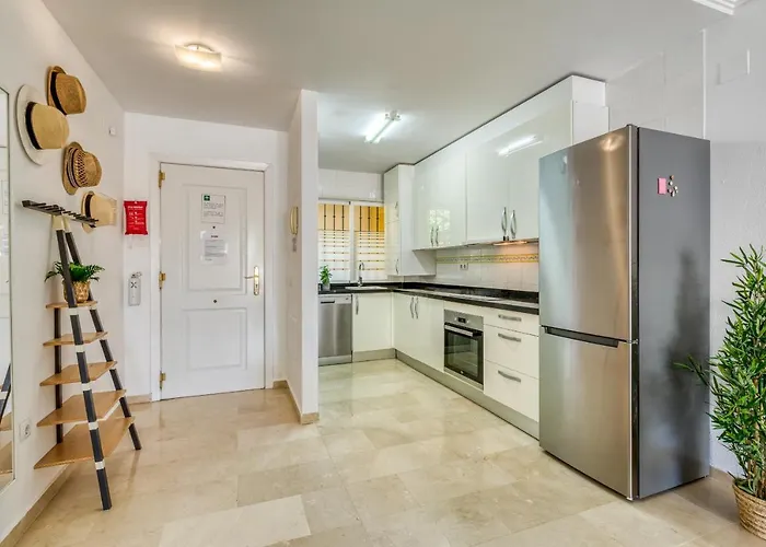 Hanami Puerto Alto Pa 1-6 Εστεπόνα